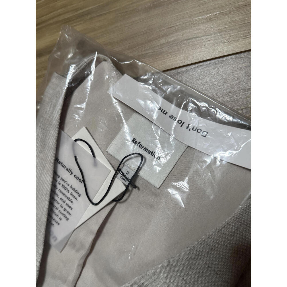 NWT! Reformation Anita Linen Vest in Oatmeal Size 2 - Picture 5 of 6